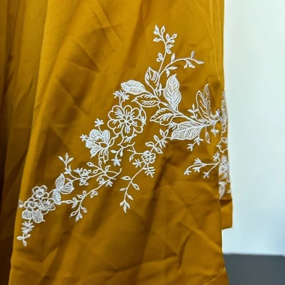 Luxurious Gold/Yellow Silky Kimono from Macy’s (INC). Sold out. Rarely worn! - Picture 8 of 14